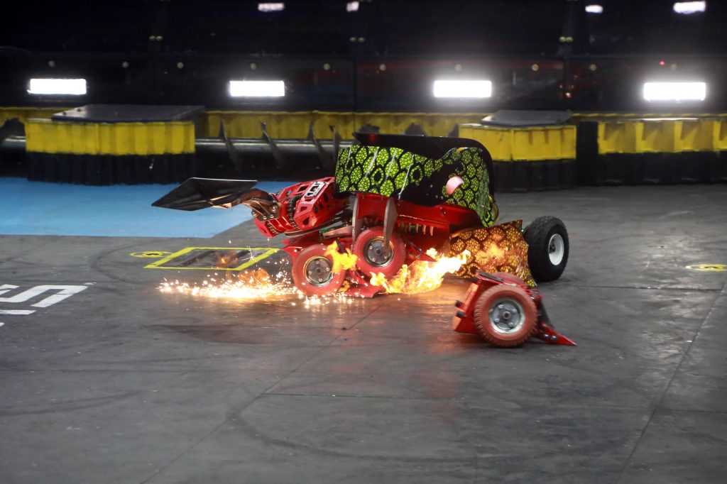 Kraken tears Tazbot a new one at BattleBots Destruct-A-Thon - the first ever, best new show in Las Vegas featuring killer robots fighting nightly!
